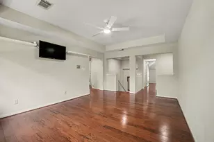 62 W Tapestry Park Cir, The Woodlands, TX 77381 - Photo 29