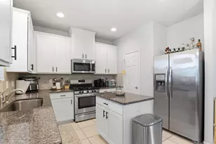 16519 Twinwalker Drive, Houston, TX 77049 - Photo 11