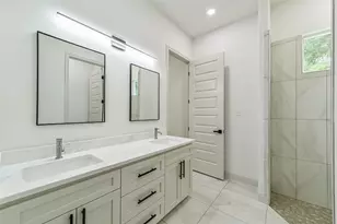 105A Mc Phail St, Tomball, TX 77375 - Photo 31