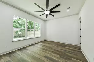 105A Mc Phail St, Tomball, TX 77375 - Photo 27