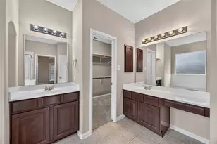 19038 Runners Ln, Humble, TX 77346 - Photo 7