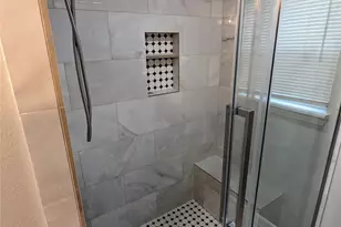 4714 Oakshire Dr, Houston, TX 77027 - Photo 15