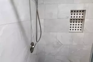 4714 Oakshire Dr, Houston, TX 77027 - Photo 17