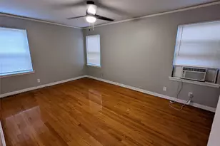 4714 Oakshire Dr, Houston, TX 77027 - Photo 9