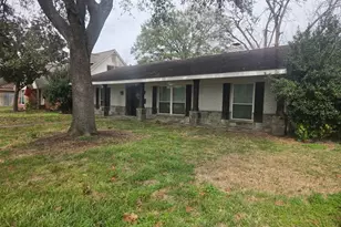 6002 Beaudry Dr, Houston, TX 77035 - Photo 11