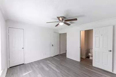 121 Varsity Circle, Huntsville, TX 77340 - Photo 9