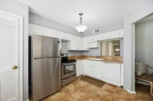 926 Rutland St, Houston, TX 77008 - Photo 5