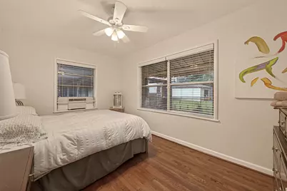 2021 Southgate Boulevard #4, Houston, TX 77030 - Photo 11
