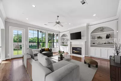 10407 Willowgrove Drive, Houston, TX 77035 - Photo 15
