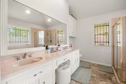 318 Breeze Park Drive, Houston, TX 77015 - Photo 17