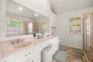 318 Breeze Park Dr, Houston, TX 77015 - Photo 17