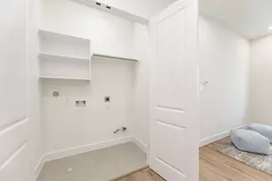 311 E 34th St, Houston, TX 77018 - Photo 31