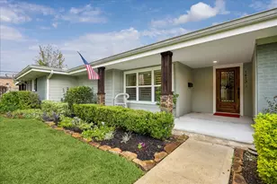 1413 Waseca St, Houston, TX 77055 - Photo 1