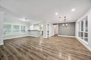 1413 Waseca St, Houston, TX 77055 - Photo 7