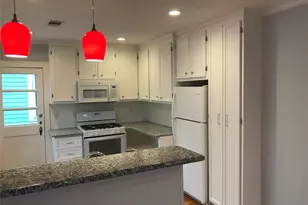 2009 30th St, Galveston, TX 77550 - Photo 3