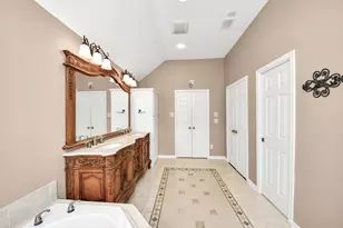 731 Avery Dr, Sugar Land, TX 77479 - Photo 29