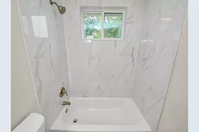 10521 Chesterfield Drive, Houston, TX 77051 - Photo 31