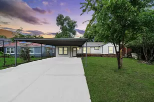 10521 Chesterfield Dr, Houston, TX 77051 - Photo 37