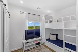 1035 Victoria Ln, Gilchrist, TX 77617 - Photo 37