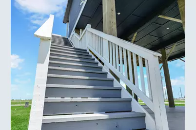 1035 Victoria Lane, Gilchrist, TX 77617 - Photo 11