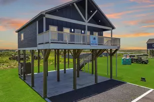 1035 Victoria Ln, Gilchrist, TX 77617 - Photo 1