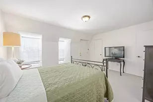 484 N Post Oak Ln, Houston, TX 77024 - Photo 19