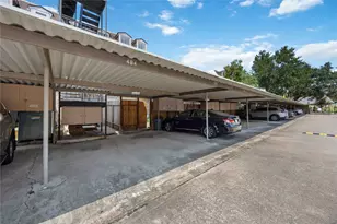 484 N Post Oak Ln, Houston, TX 77024 - Photo 25