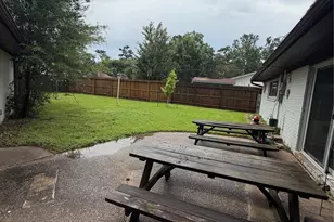 3011 Longwood Ln, Dickinson, TX 77539 - Photo 19