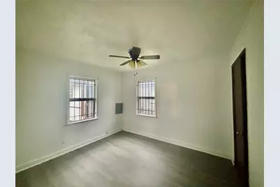 6814 Covington Drive, Houston, TX 77091 - Photo 7