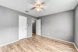 13518 Woodring Ct, Houston, TX 77045 - Photo 25