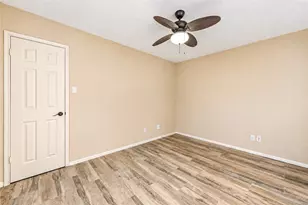 1516 Beaconshire Rd, Houston, TX 77077 - Photo 25