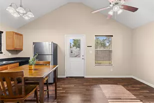 4373 Harvest Ln, Houston, TX 77004 - Photo 19