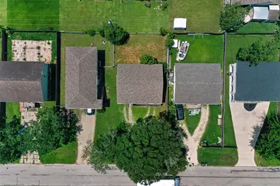 522 Oklahoma Avenue, Bacliff, TX 77518 - Photo 29