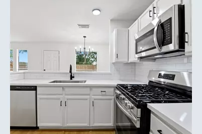 7643 Jonathon Court, Houston, TX 77489 - Photo 11