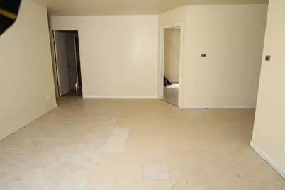 13207 Santa Teresa Road, Houston, TX 77045 - Photo 9