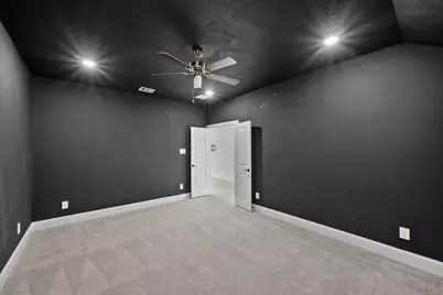 1021 Lakemont Bend Lane, Pinehurst, TX 77362 - Photo 31