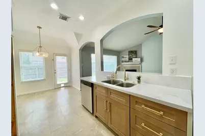 20503 Spring Aspen Lane, Spring, TX 77388 - Photo 7