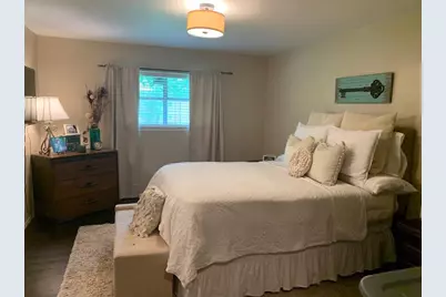 204 Skyview Terrace #B, Friendswood, TX 77546 - Photo 9