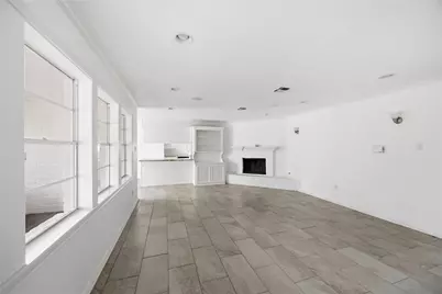 5931 Foresthaven Drive, Houston, TX 77066 - Photo 11