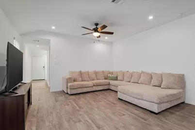 14208 Fern Meadows Drive, Splendora, TX 77372 - Photo 9