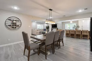 9214 Bintliff Dr, Houston, TX 77074 - Photo 17