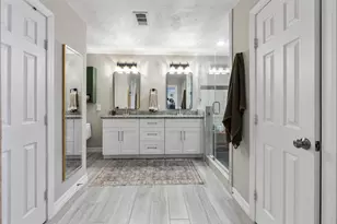 9214 Bintliff Dr, Houston, TX 77074 - Photo 23