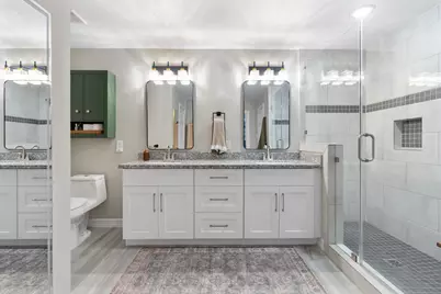 9214 Bintliff Drive, Houston, TX 77074 - Photo 23