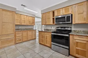 27210 Jimmy Ln, Conroe, TX 77385 - Photo 13