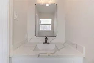 3221 Durhill St, Houston, TX 77025 - Photo 21