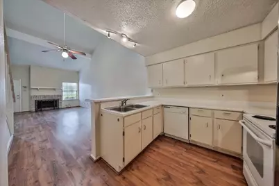 3149 Windchase Boulevard #3149, Houston, TX 77082 - Photo 7