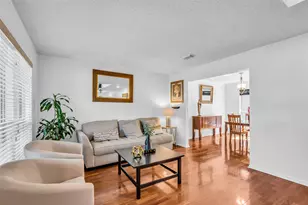 15 E Stony Bridge Cir, The Woodlands, TX 77381 - Photo 3