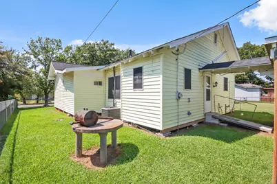 3222 Illinois Street, Baytown, TX 77520 - Photo 15