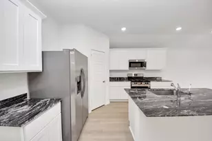 342 Amy St, Angleton, TX 77515 - Photo 5