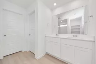 342 Amy St, Angleton, TX 77515 - Photo 23